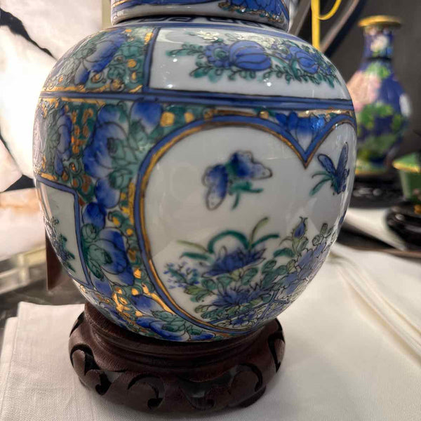 Chinese Famille Rose Porcelain Ginger Jar w/Stand