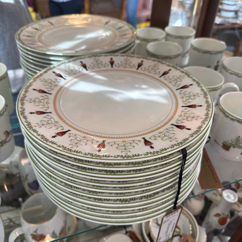 Set of 4 Bernardaud Grenadiers "Happy Holiday" Plates