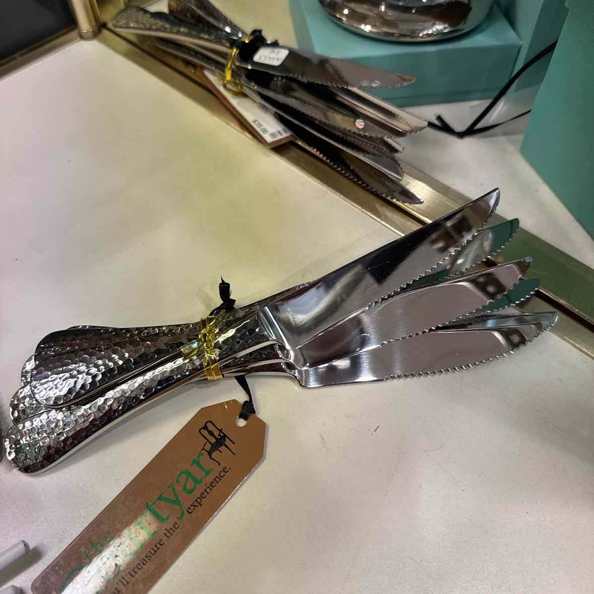 6 Hammered Pattern Steak Knives - Stainless Steel