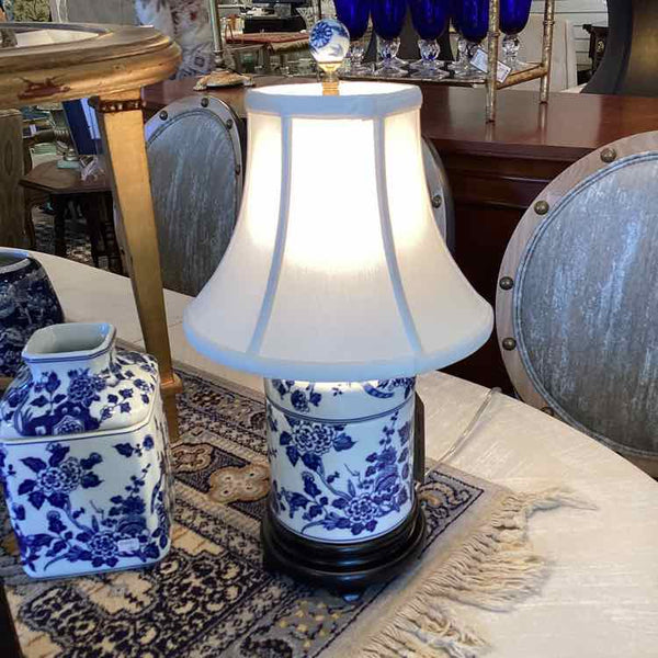 Blue And White Chinoiserie Lamp