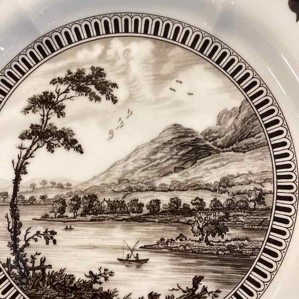 Set of 4 Wedgwood Black/White "Frog Service" Scenic Plates