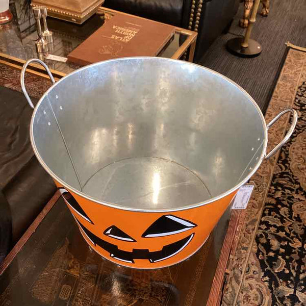 Large Pumpkin Bucket