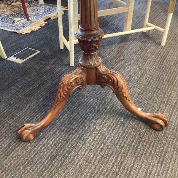 Pie Crust Top Table