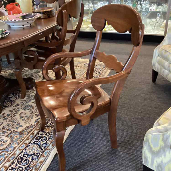 Nichols & Stone Round Dining Table & 6 Chairs