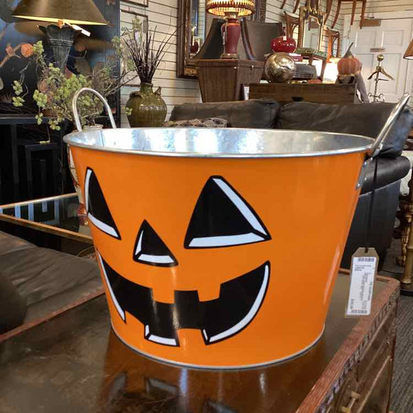 Large Pumpkin Bucket
