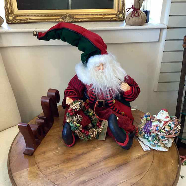 Sitting Santa