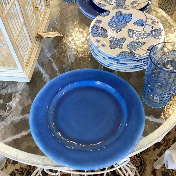 41 Pieces Of  Sur La Table Melamine  Dinnerware