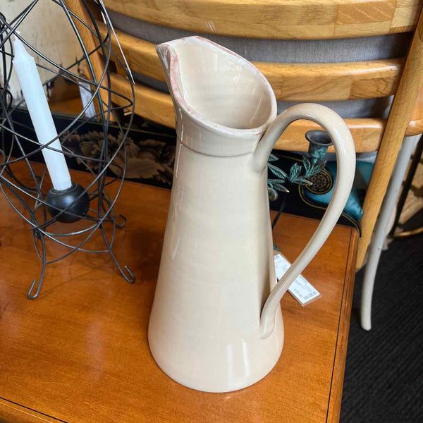 Vietri Tavern Pitcher
