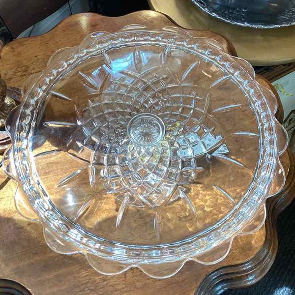 Williams Sonoma Glass Cake Plate