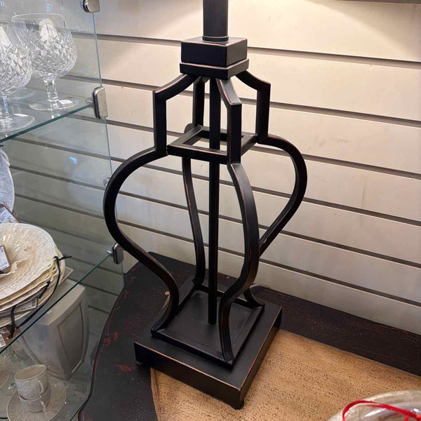 Black Open Iron Lamp