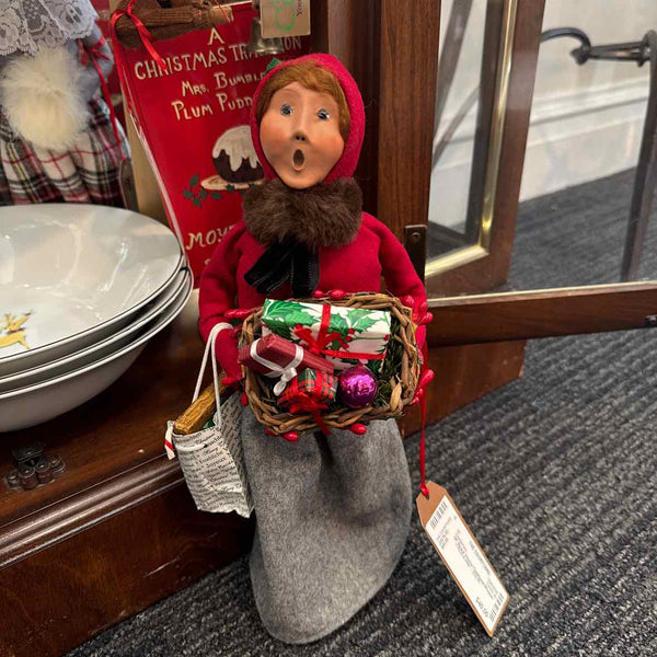 Byers' ChoiceTraditional Shopper