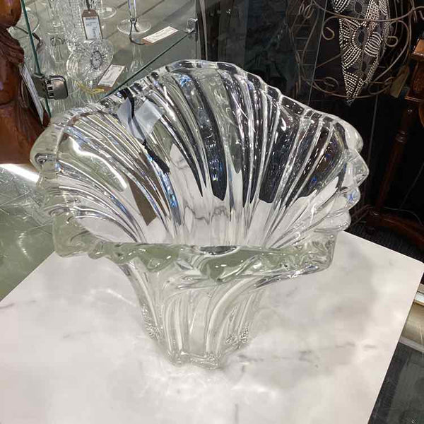 Mikasa Swirl Fluted Vase