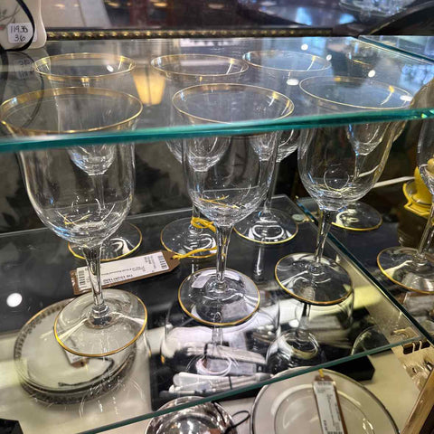 Set of 8 Gold Rimmed Wine Glasses