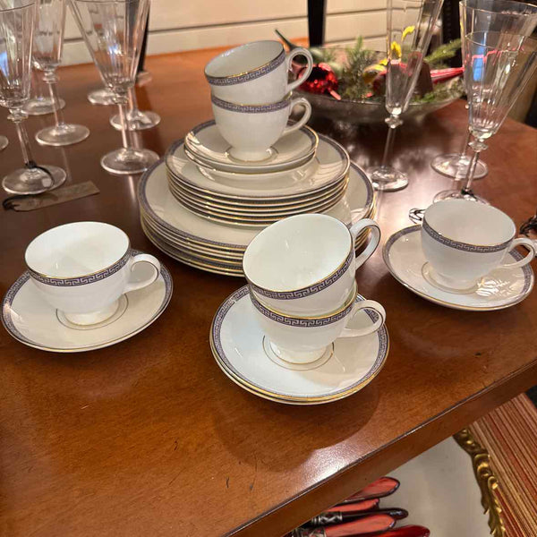 60 pc Wedgwood Palatia China