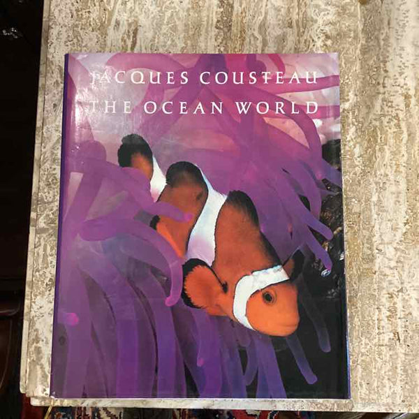 Book - Jacques Cousteau - The Ocean World