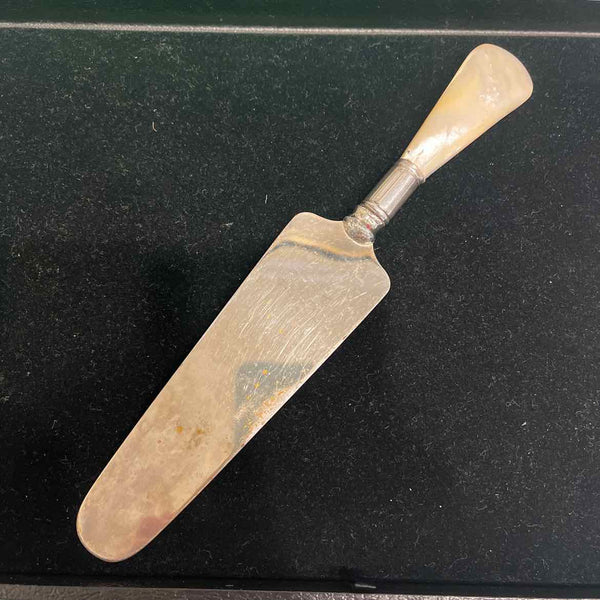 Sheffield Pearl Handled Cake Server