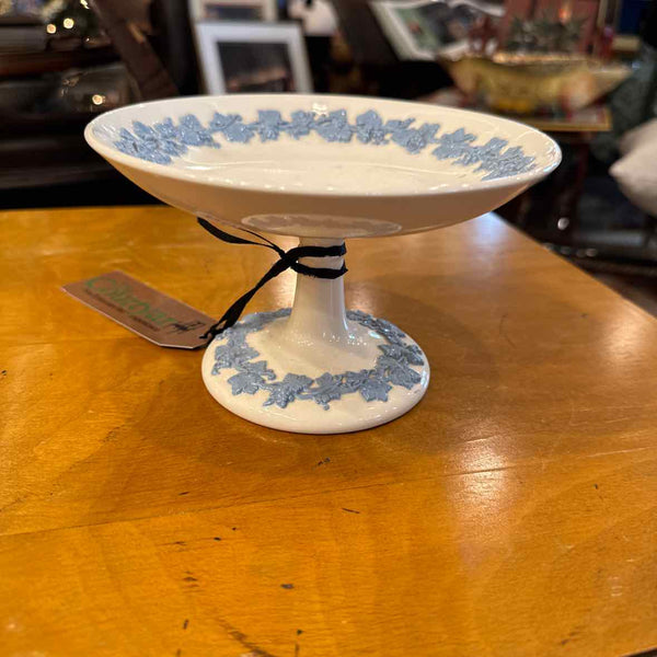 Wedgwood Queenware Pedestal Plate