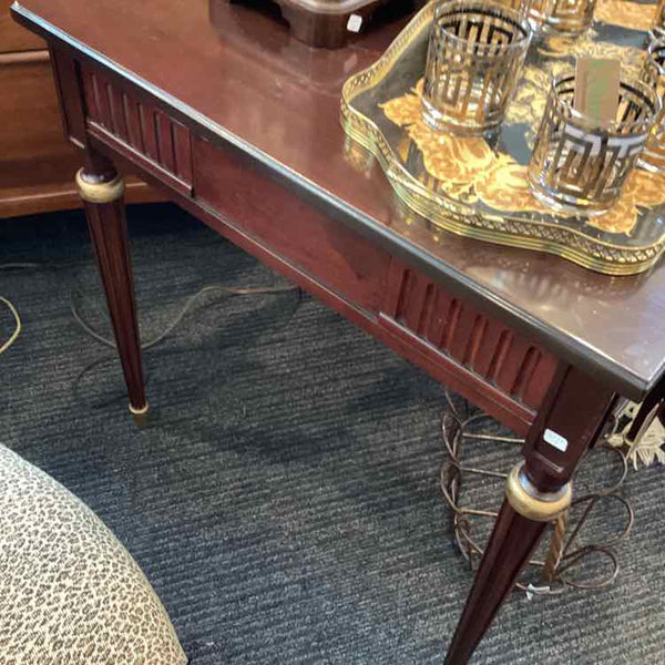 "As Is" Winterthur by Hickory Chair End Table