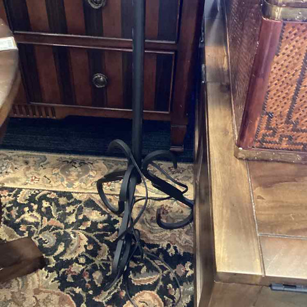Black Iron Lamp w/Blk/Tan Shade