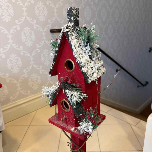 Rustic Birdhouse on Stand