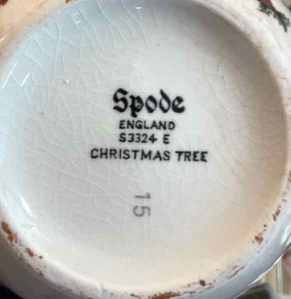 Set of 5 Spode Cups & Saucers