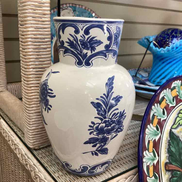 Blue And White Tiffany Vase