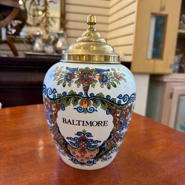 "Baltimore" Holland Jar