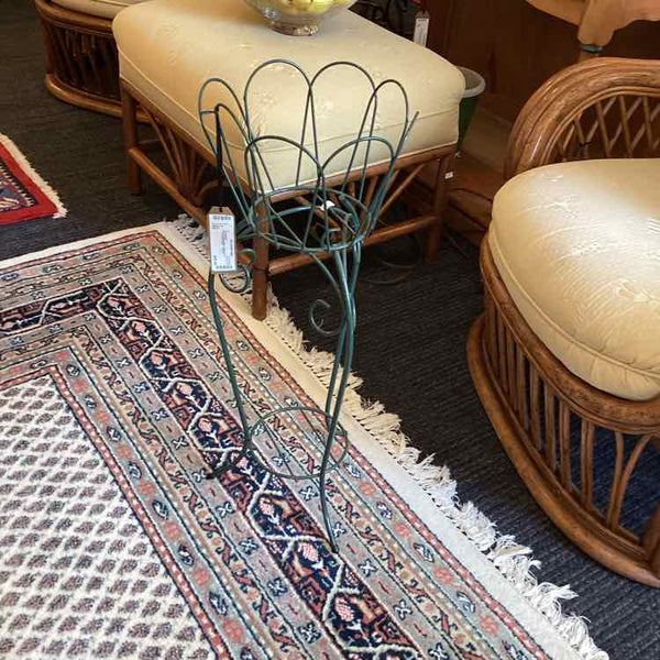 Green Wire Plantstand