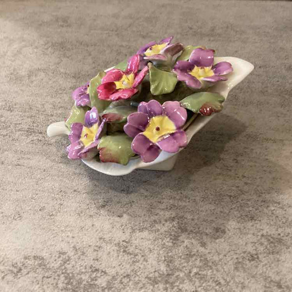 Aynsley Pansies in Leaves Figurine