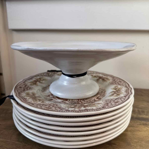 Cream Pottery Stand