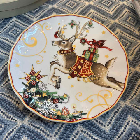 Williams Sonoma Reindeer Plate