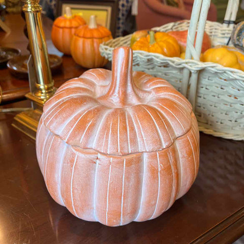 Pumpkin with Lid