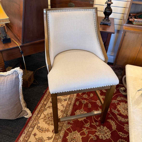 Am. Woodworkers Counter Stool