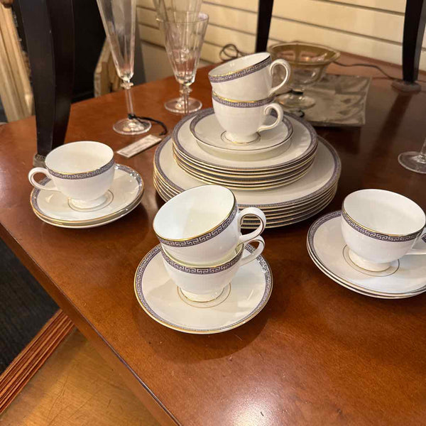 60 pc Wedgwood Palatia China