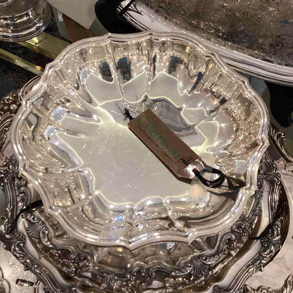 Chippendale Silverplate Scalloped Bowl