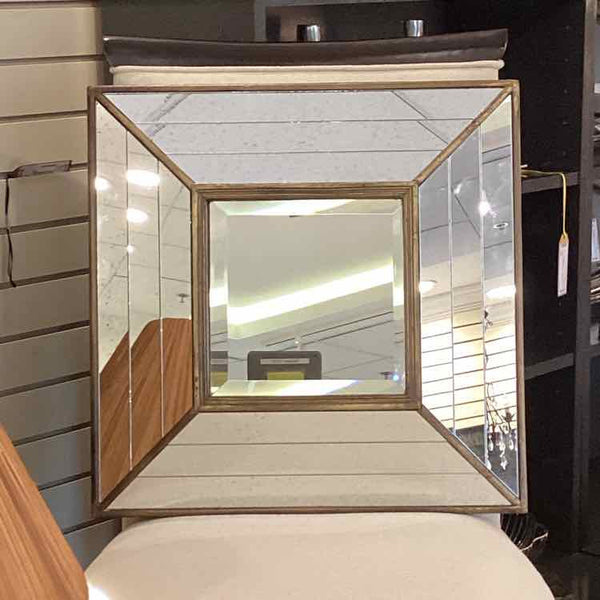 Square Mirror