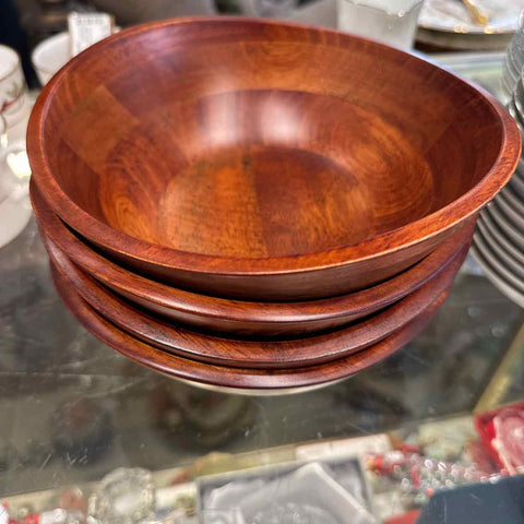 4 Wooden Bowls