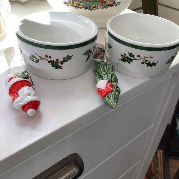 Spode Christmas Set of 4 Appetizer Knives
