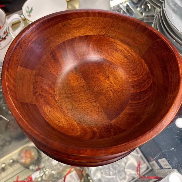 4 Wooden Bowls