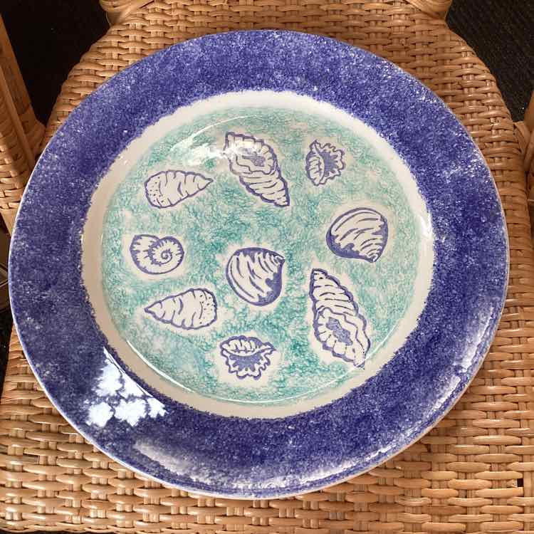 Round Plate Blue with Shells