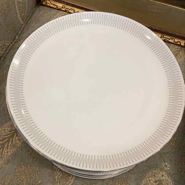 14 Mid-Century Dinner Plates