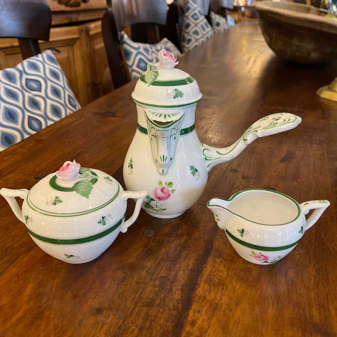 Herend Vienna Rose pot du creme 3-piece set (handpainted)