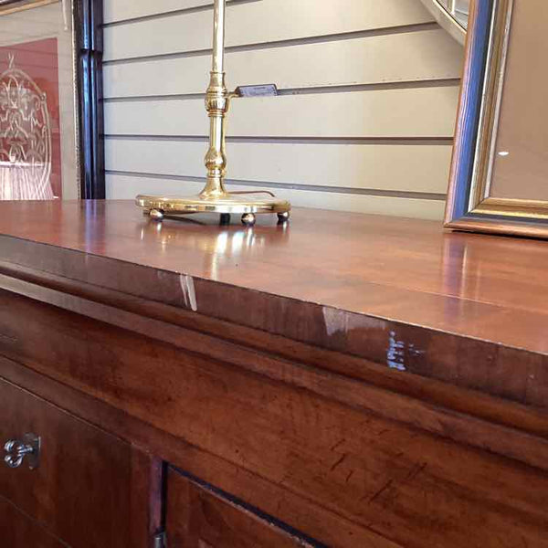 Henredon Double Dresser Aged Cherry - Cavalier
