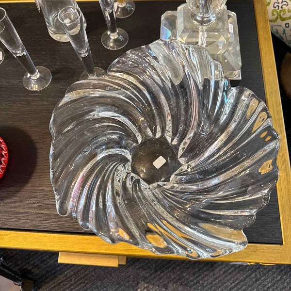 Glass Bowl with Swirl