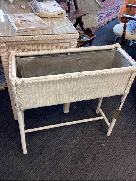 Vintage White Wicker Plant Stand