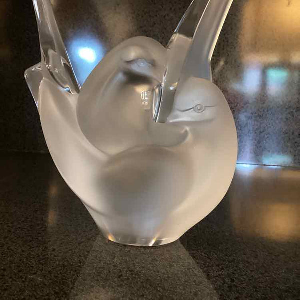 Graceful Lalique France  Crystal "Sylvie" Dove Vase