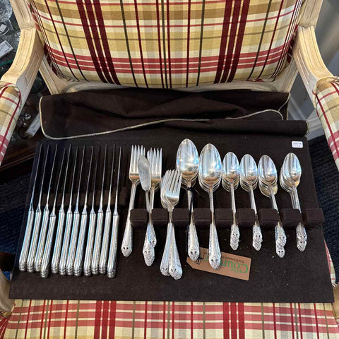 78 Piece Holmes & Edward Inland Flatware