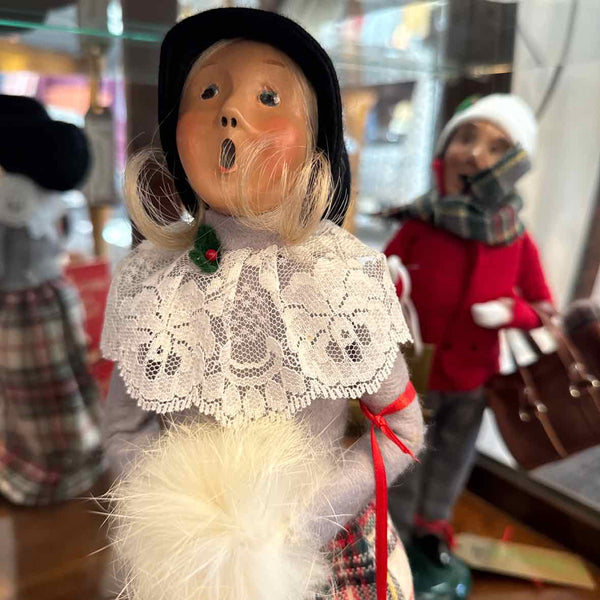 Byers' Choice Caroler