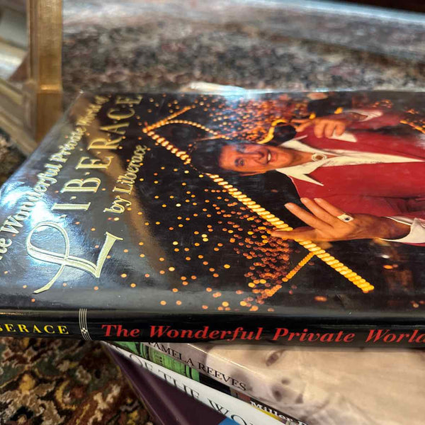 Book-Wonderful Private World Of Liberace