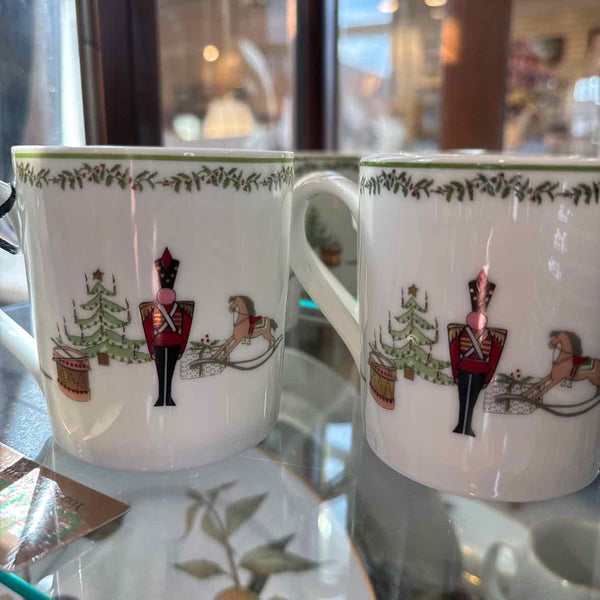 Set of 4 Bernardaud Grenadiers "Happy Holiday" Mugs